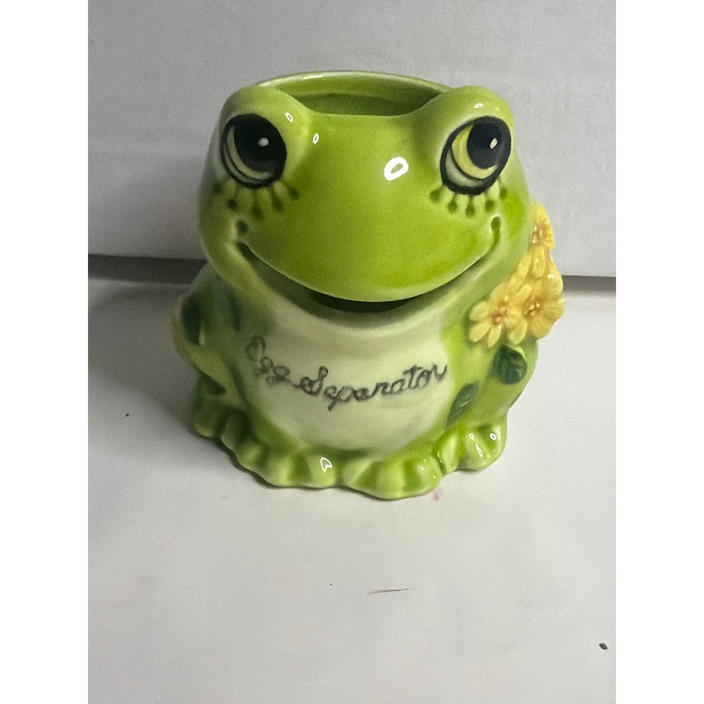 Vintage Ceramic Frog Egg Separator Green Hand Painted Floral Kitchen Tool